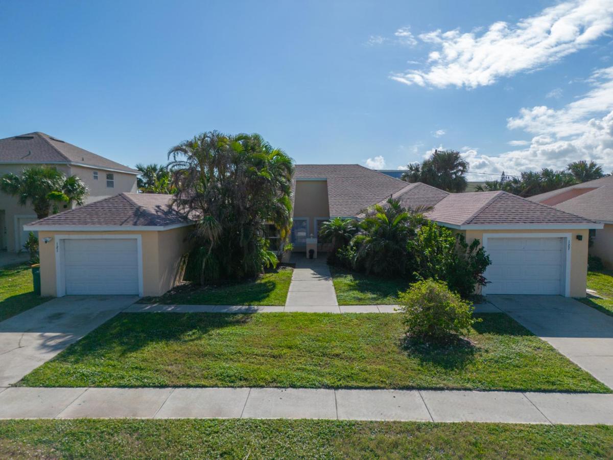 Sunset Serenity - 3Br Beach Townhome With Outdoor Patio - New Hot Tub, Steps To Ocean Fun! Melbourne Exteriör bild