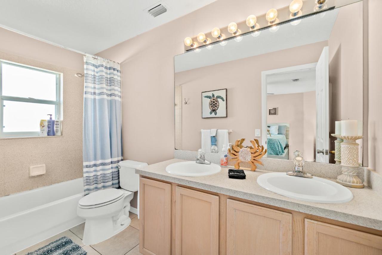 Sunset Serenity - 3Br Beach Townhome With Outdoor Patio - New Hot Tub, Steps To Ocean Fun! Melbourne Exteriör bild