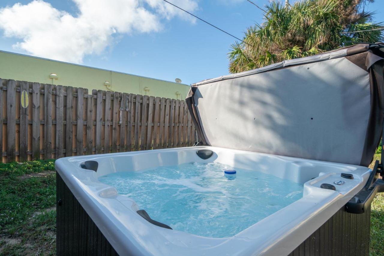 Sunset Serenity - 3Br Beach Townhome With Outdoor Patio - New Hot Tub, Steps To Ocean Fun! Melbourne Exteriör bild